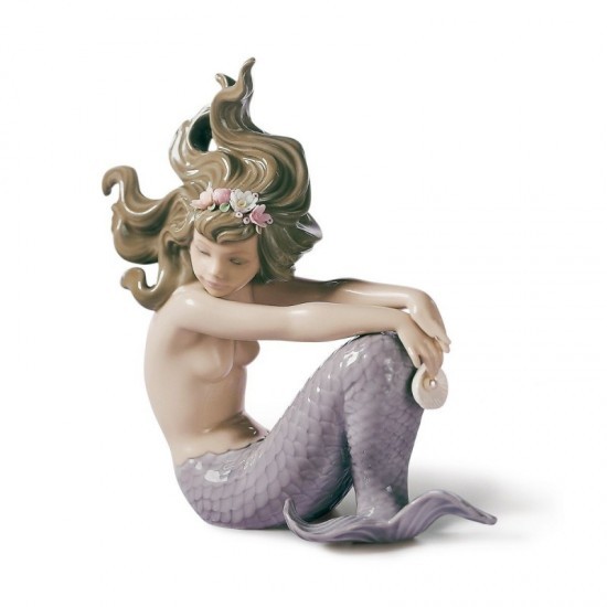 Figura de porcelana de Lladró Sirena con brazos en las rodillas