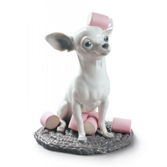 Figura de porcelana de Lladró Chihuahua con Marshmallows