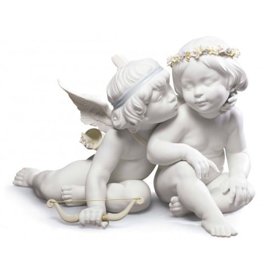Figura de ángeles Eros y Psike fabricada en porcelana por Lladró.