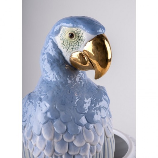 Lladró Macaw porcelain vase_head detail