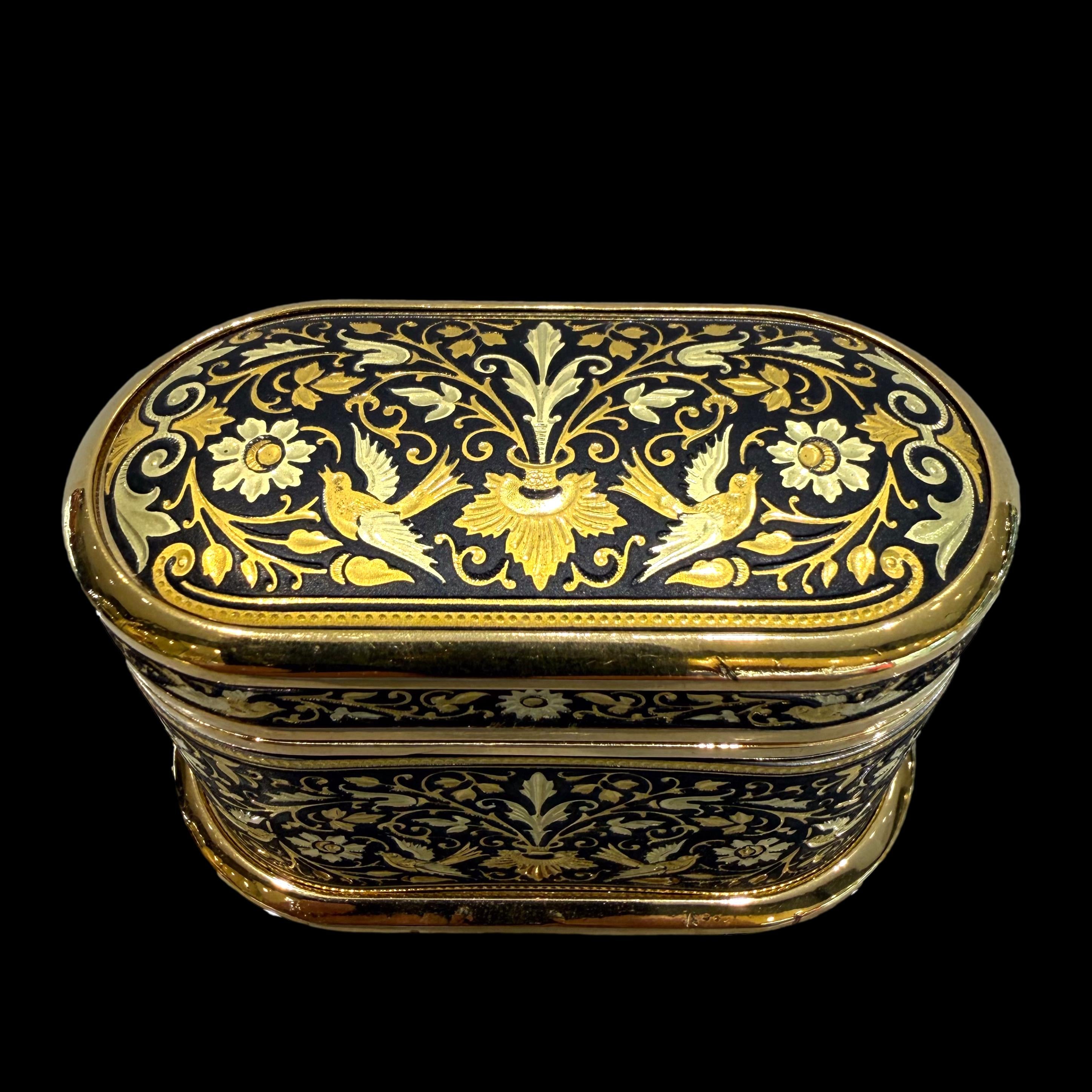 Cofre-damasquinado-41842000