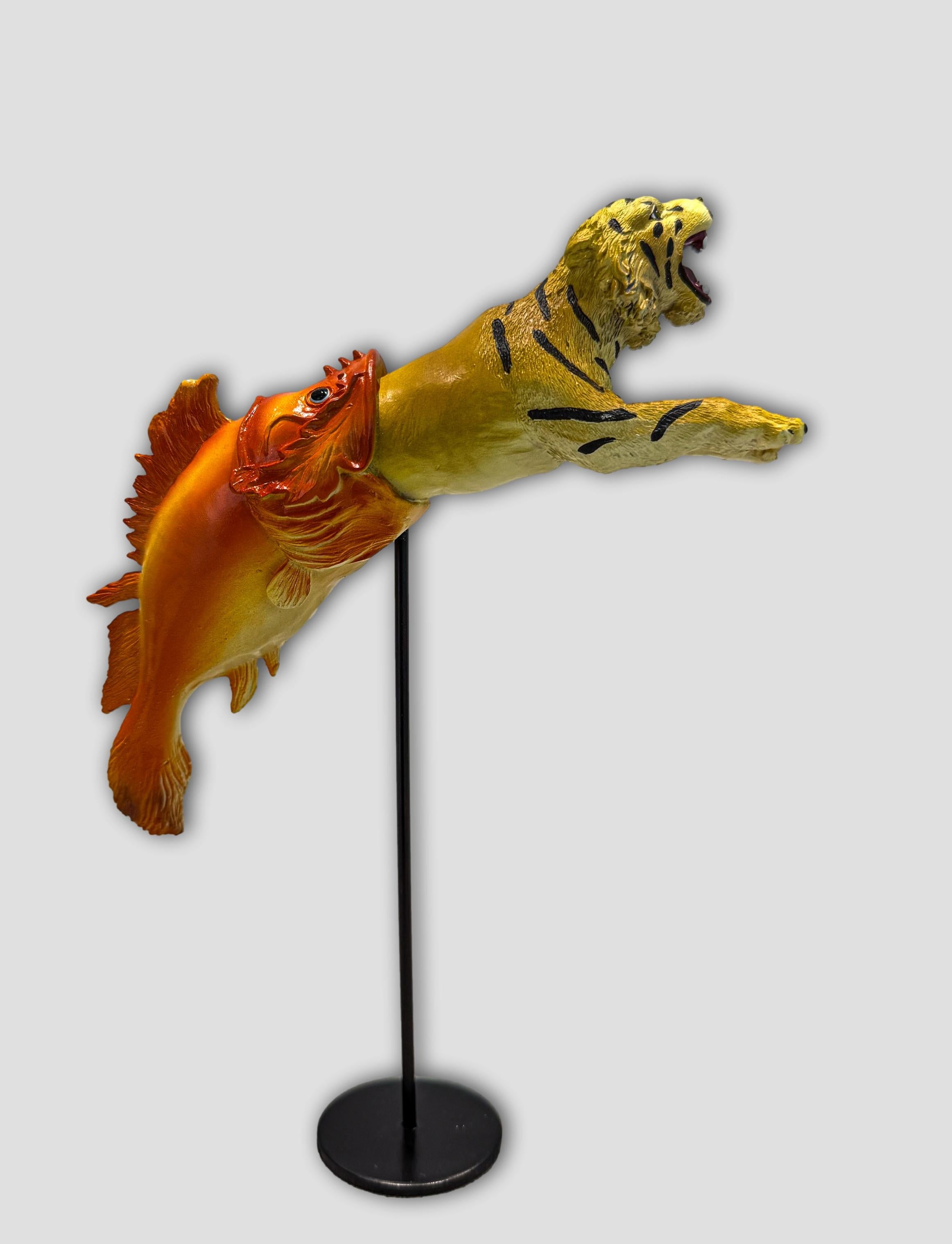 Pez comiendo un tigre Dali