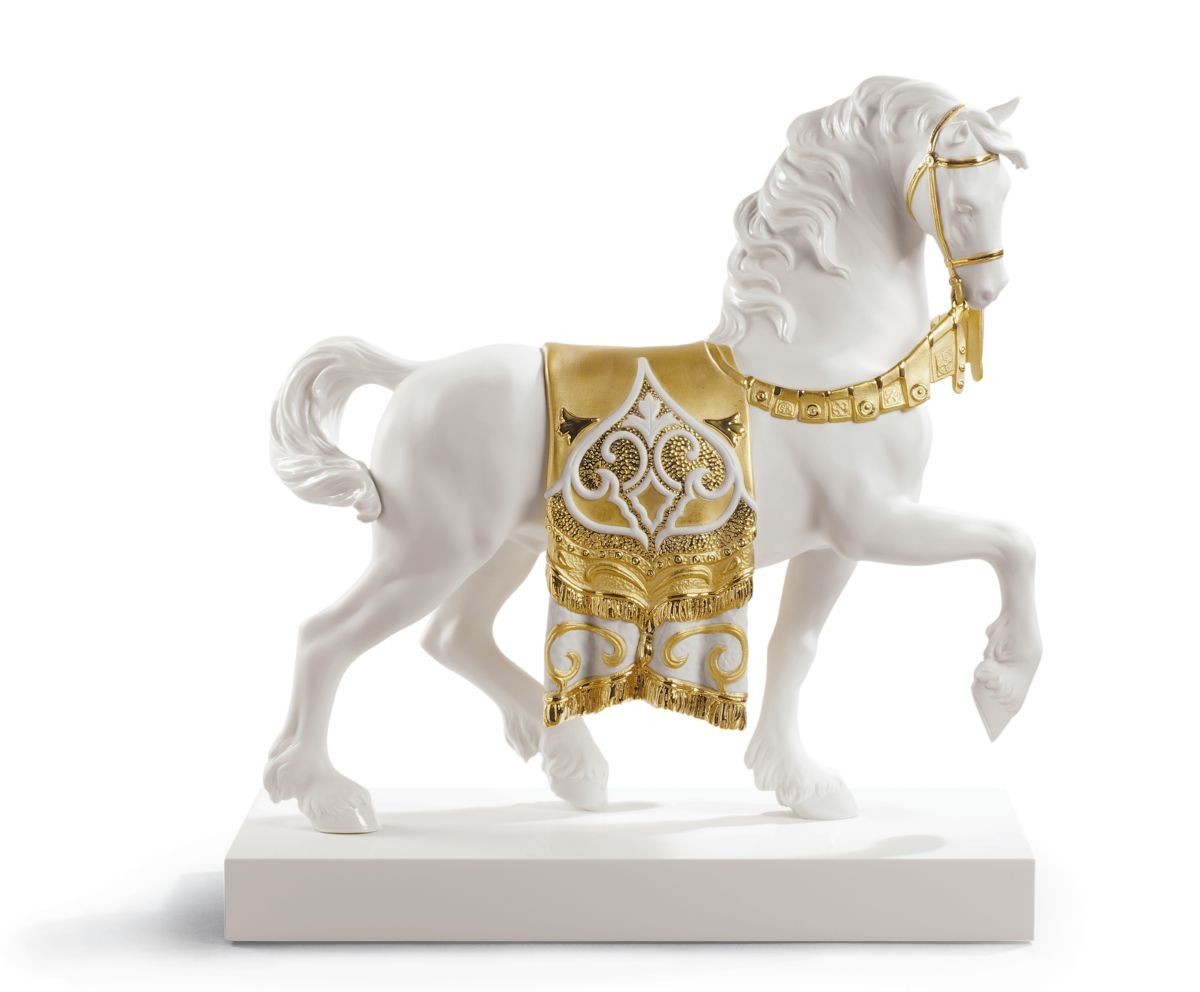 Caballo cortesano (Re-Deco Dorado)